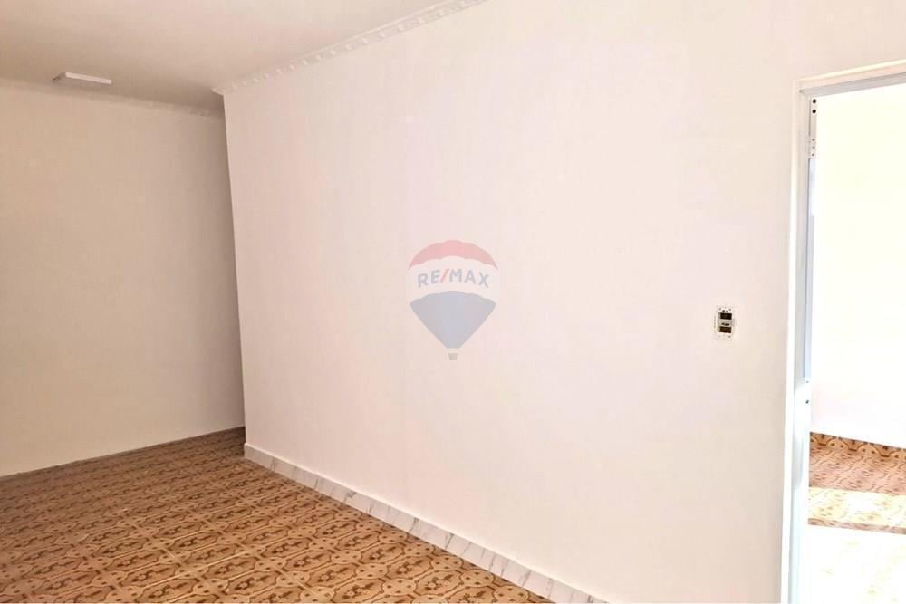Casa Reformada com 2 dormitórios na Vila Nova Mazzei!
