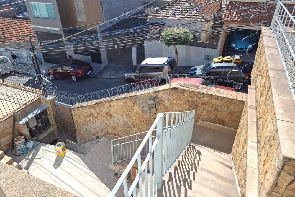 Casa Reformada com 2 dormitórios na Vila Nova Mazzei!