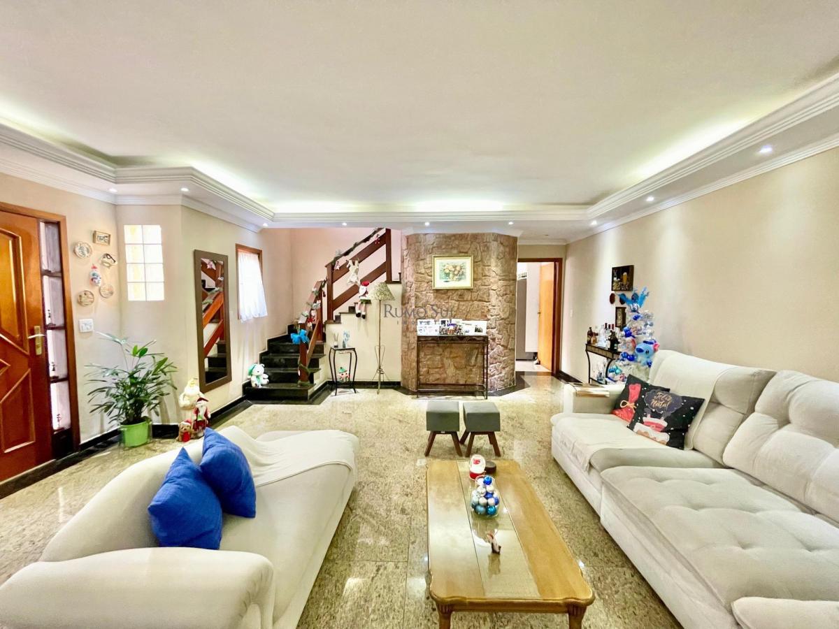 Casa para aluguel – no Jardim Campo Grande