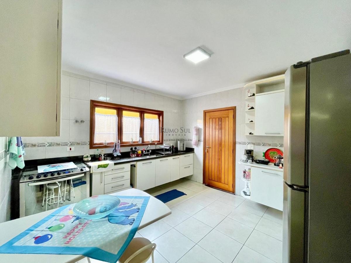 Casa para aluguel – no Jardim Campo Grande