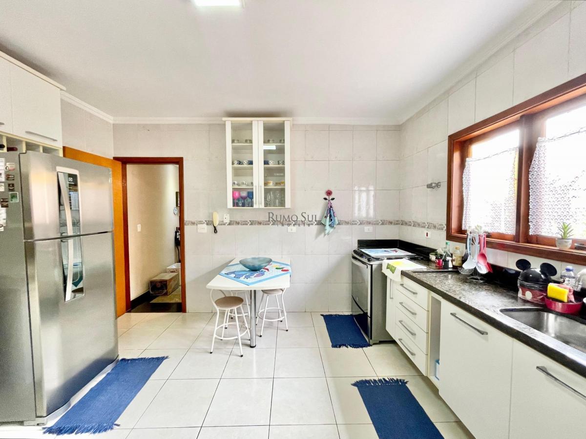 Casa para aluguel – no Jardim Campo Grande