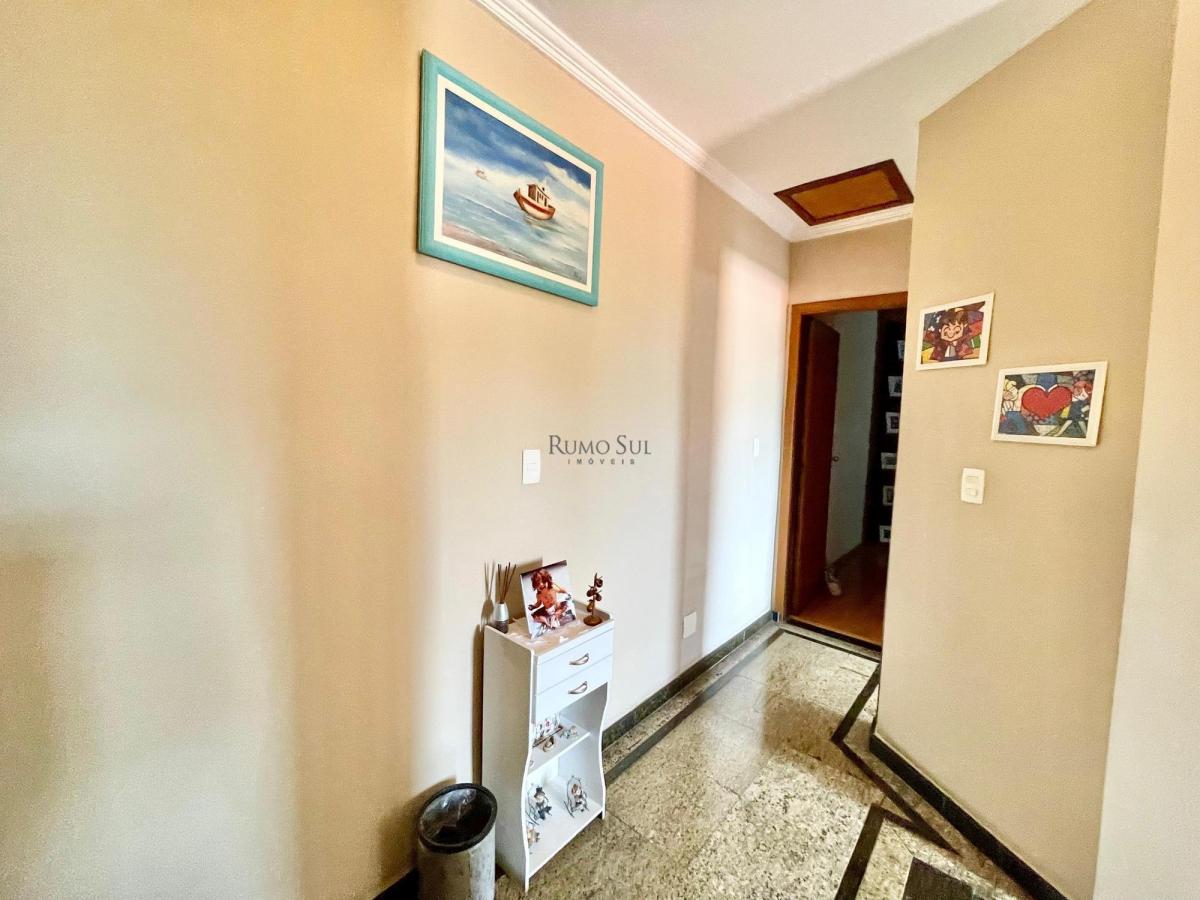 Casa para aluguel – no Jardim Campo Grande