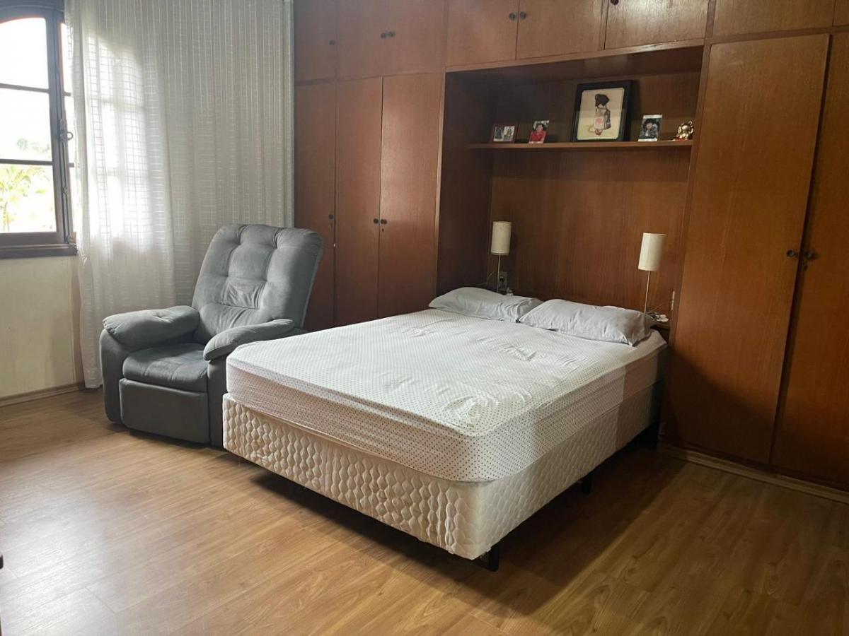 Casa de luxo em condomínio no Barro Branco, São Paulo-SP: 4 quartos, 2 suítes, 2 salas, 3 vagas e 32