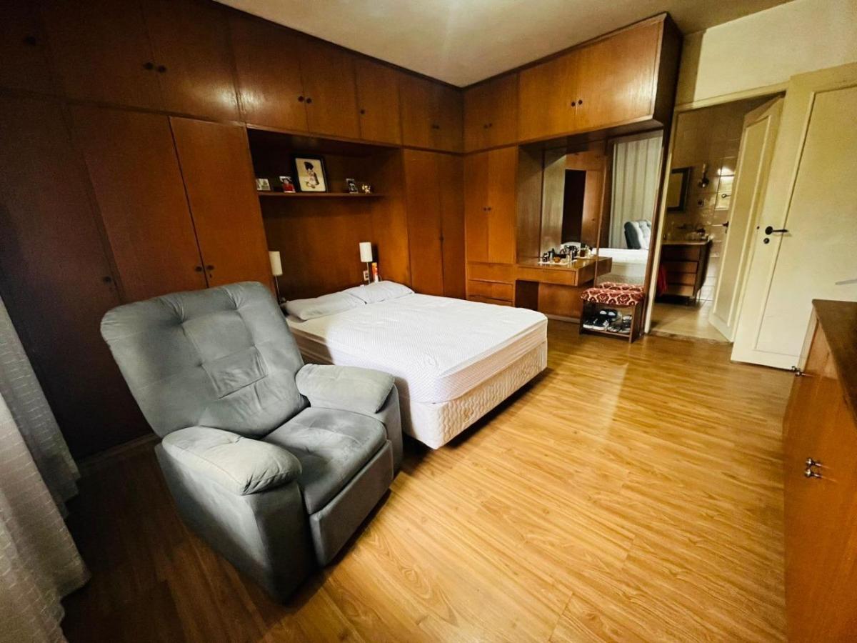 Casa de luxo em condomínio no Barro Branco, São Paulo-SP: 4 quartos, 2 suítes, 2 salas, 3 vagas e 32