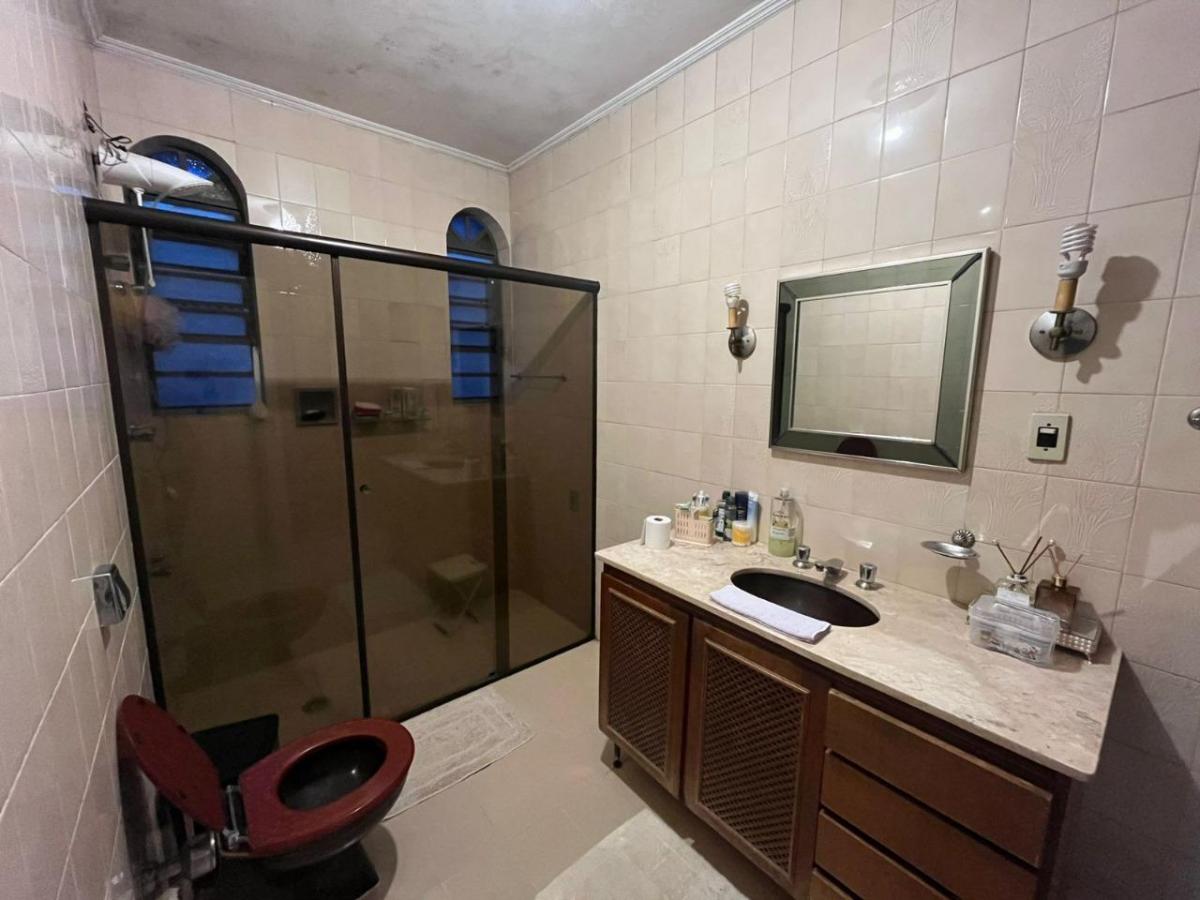Casa de luxo em condomínio no Barro Branco, São Paulo-SP: 4 quartos, 2 suítes, 2 salas, 3 vagas e 32
