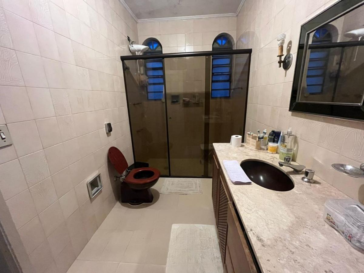 Casa de luxo em condomínio no Barro Branco, São Paulo-SP: 4 quartos, 2 suítes, 2 salas, 3 vagas e 32