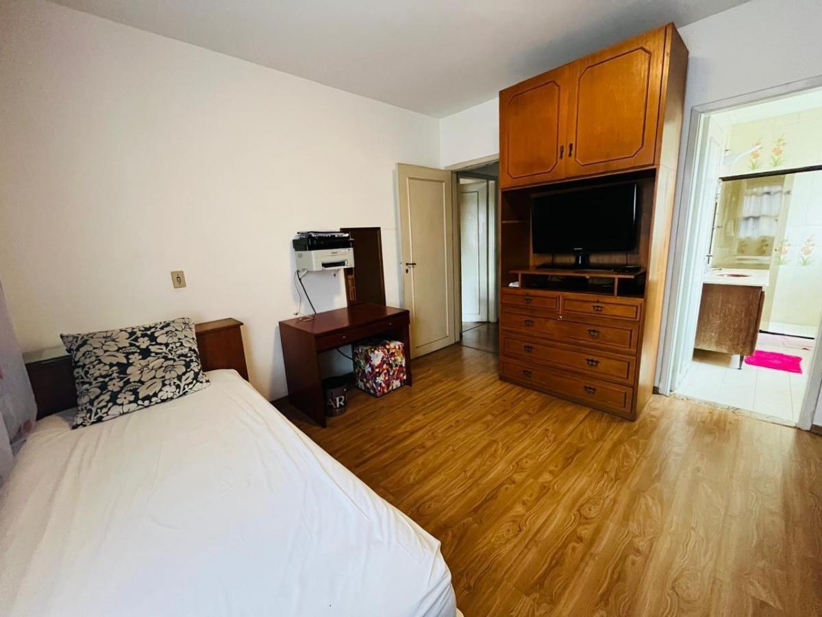 Casa de luxo em condomínio no Barro Branco, São Paulo-SP: 4 quartos, 2 suítes, 2 salas, 3 vagas e 32