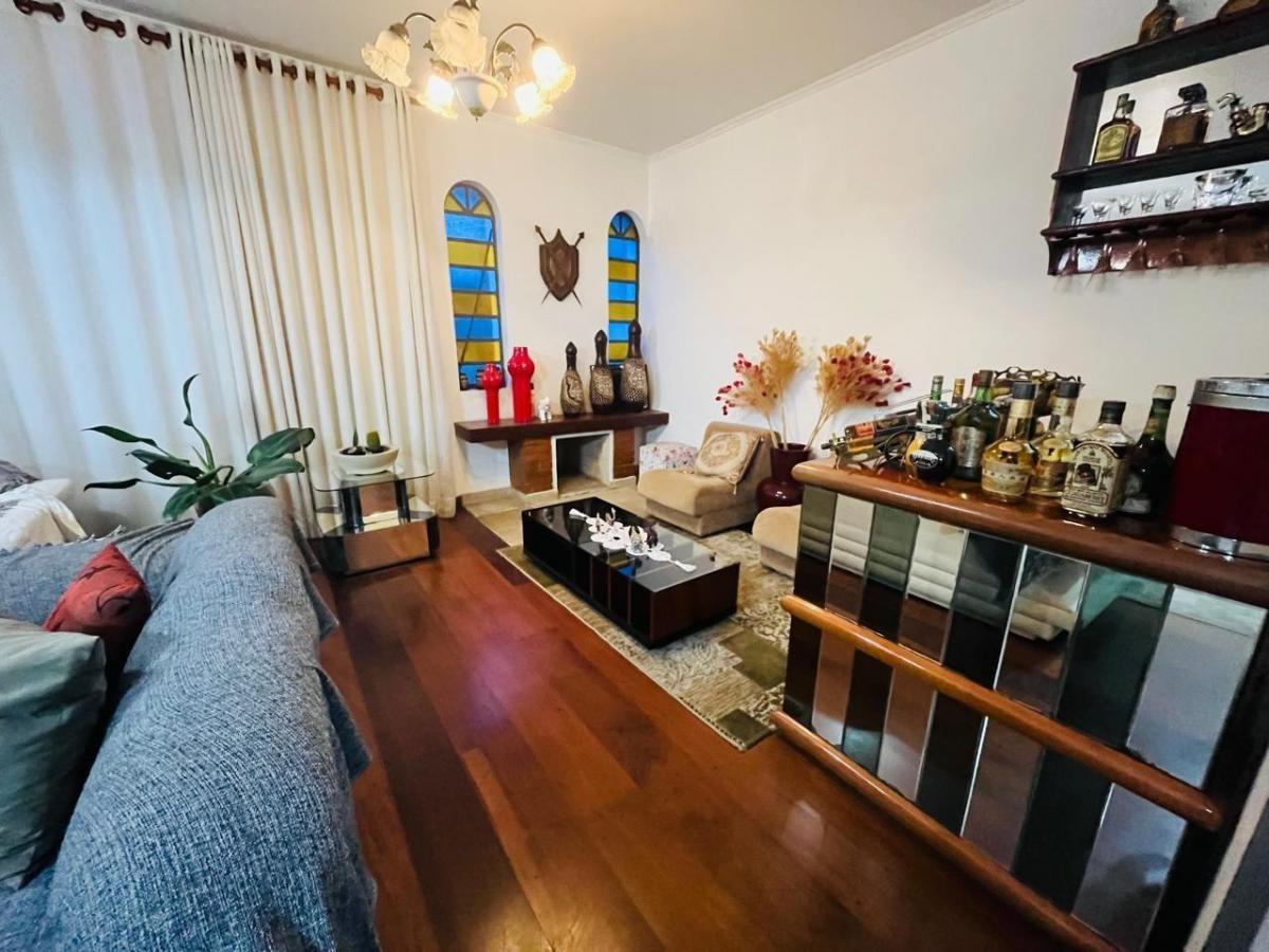 Casa de luxo em condomínio no Barro Branco, São Paulo-SP: 4 quartos, 2 suítes, 2 salas, 3 vagas e 32