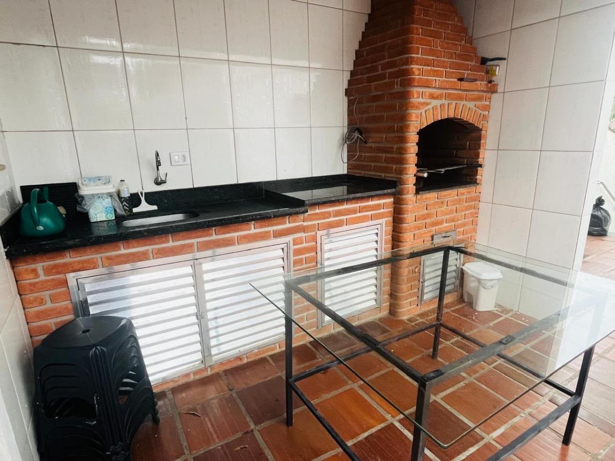 Casa de luxo em condomínio no Barro Branco, São Paulo-SP: 4 quartos, 2 suítes, 2 salas, 3 vagas e 32