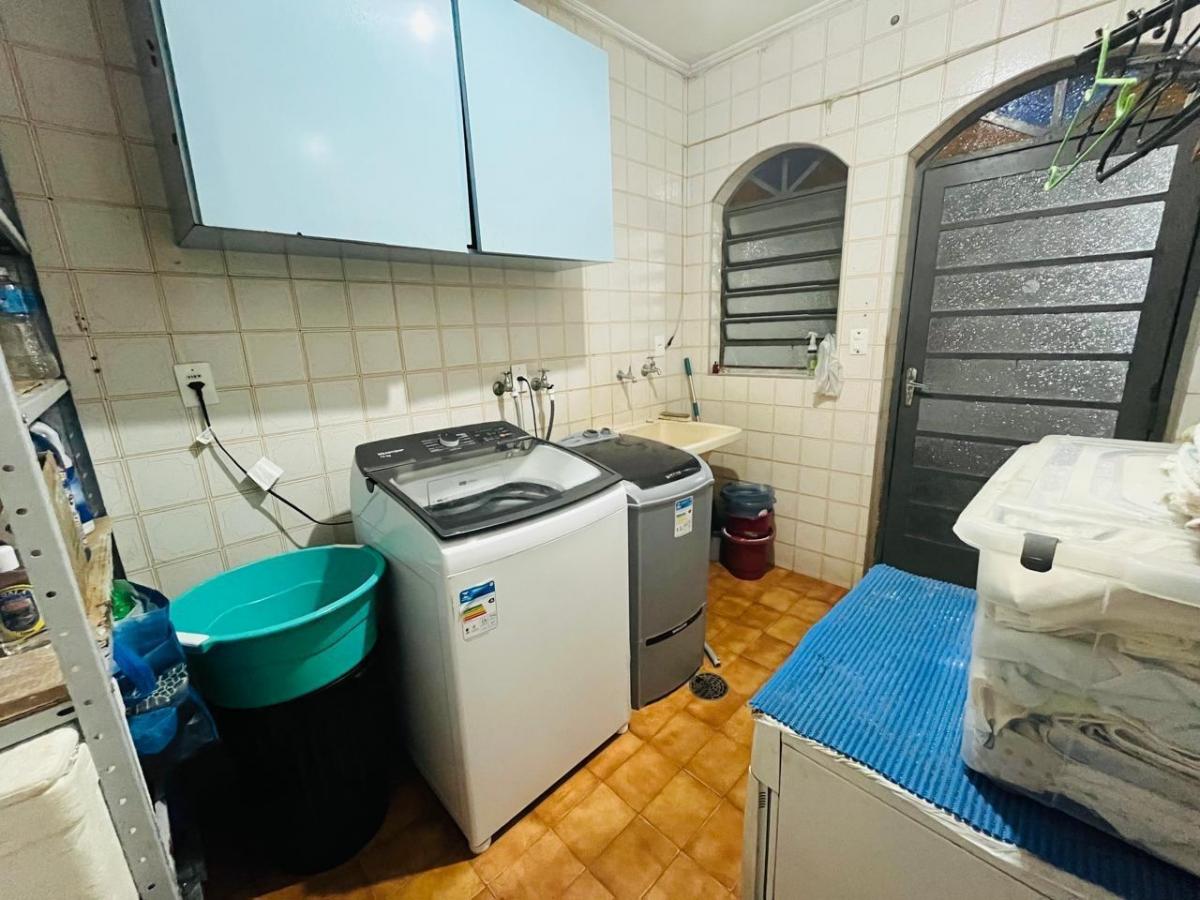 Casa de luxo em condomínio no Barro Branco, São Paulo-SP: 4 quartos, 2 suítes, 2 salas, 3 vagas e 32