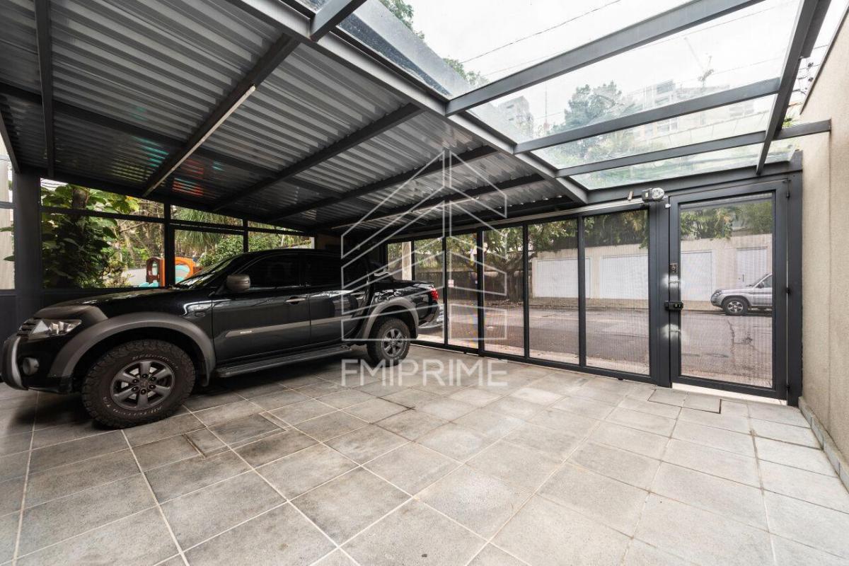 Casa venda – Jardim America – 377m² – 5 suites – 2 vagas -Reformada