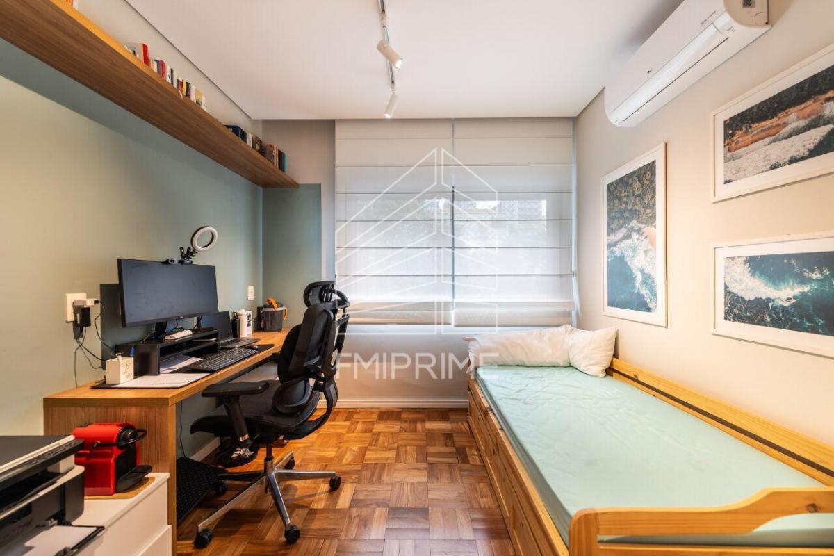 Casa venda – Jardim America – 377m² – 5 suites – 2 vagas -Reformada