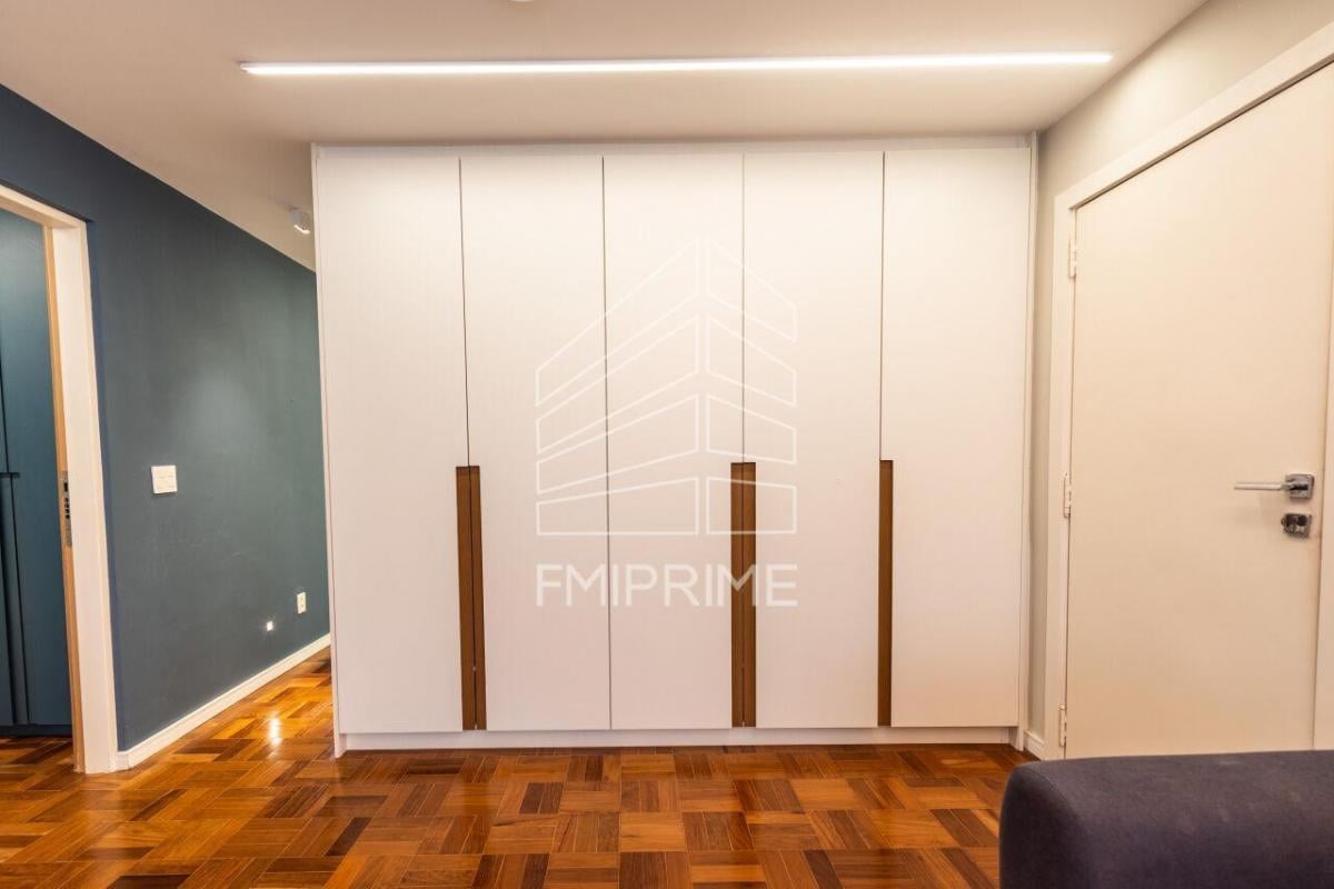 Casa venda – Jardim America – 377m² – 5 suites – 2 vagas -Reformada