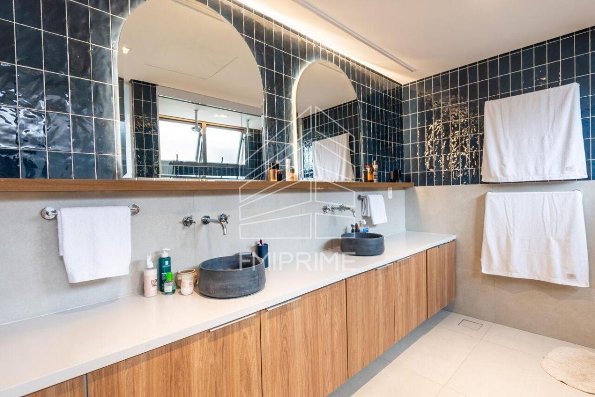 Casa venda – Jardim America – 377m² – 5 suites – 2 vagas -Reformada