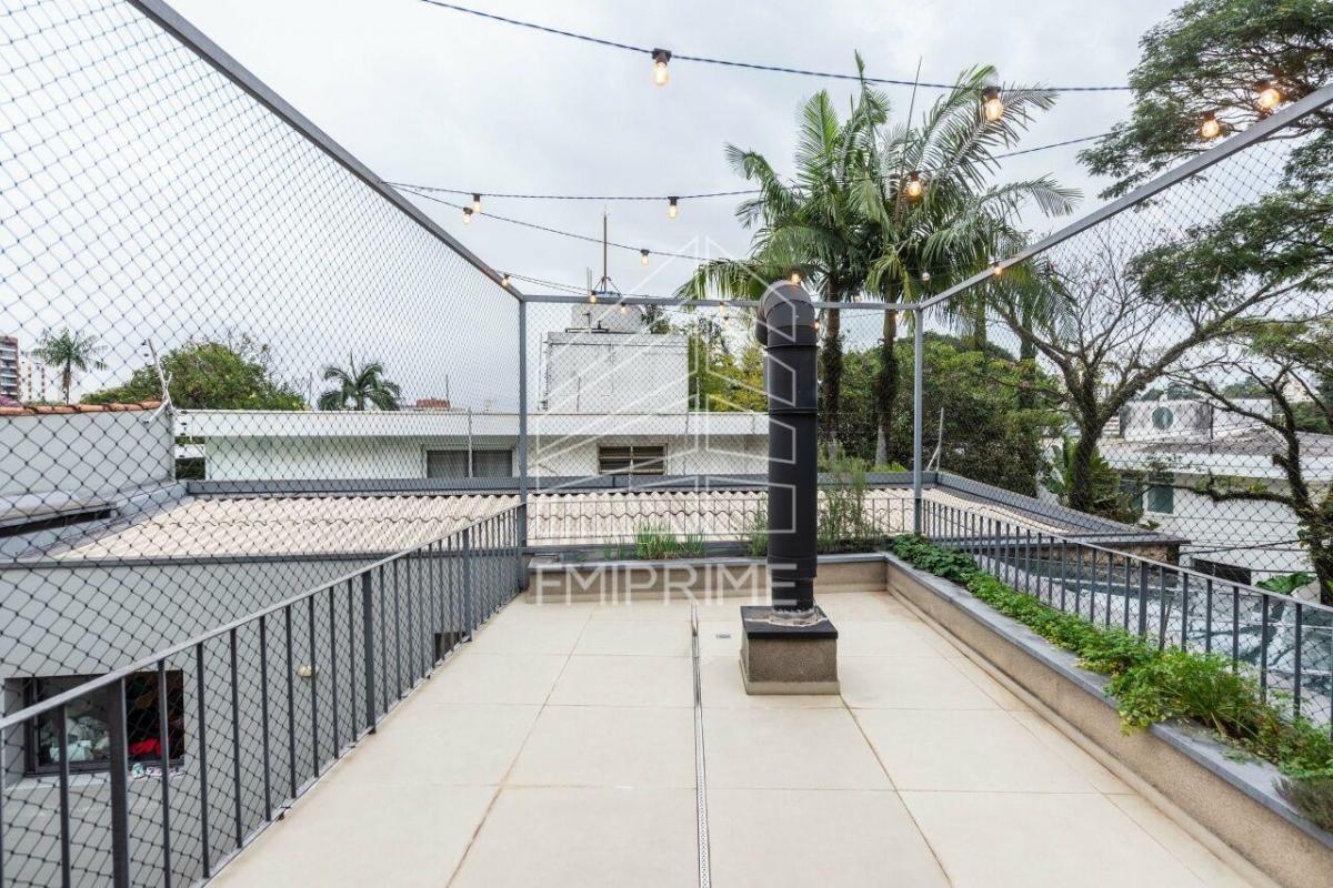 Casa venda – Jardim America – 377m² – 5 suites – 2 vagas -Reformada