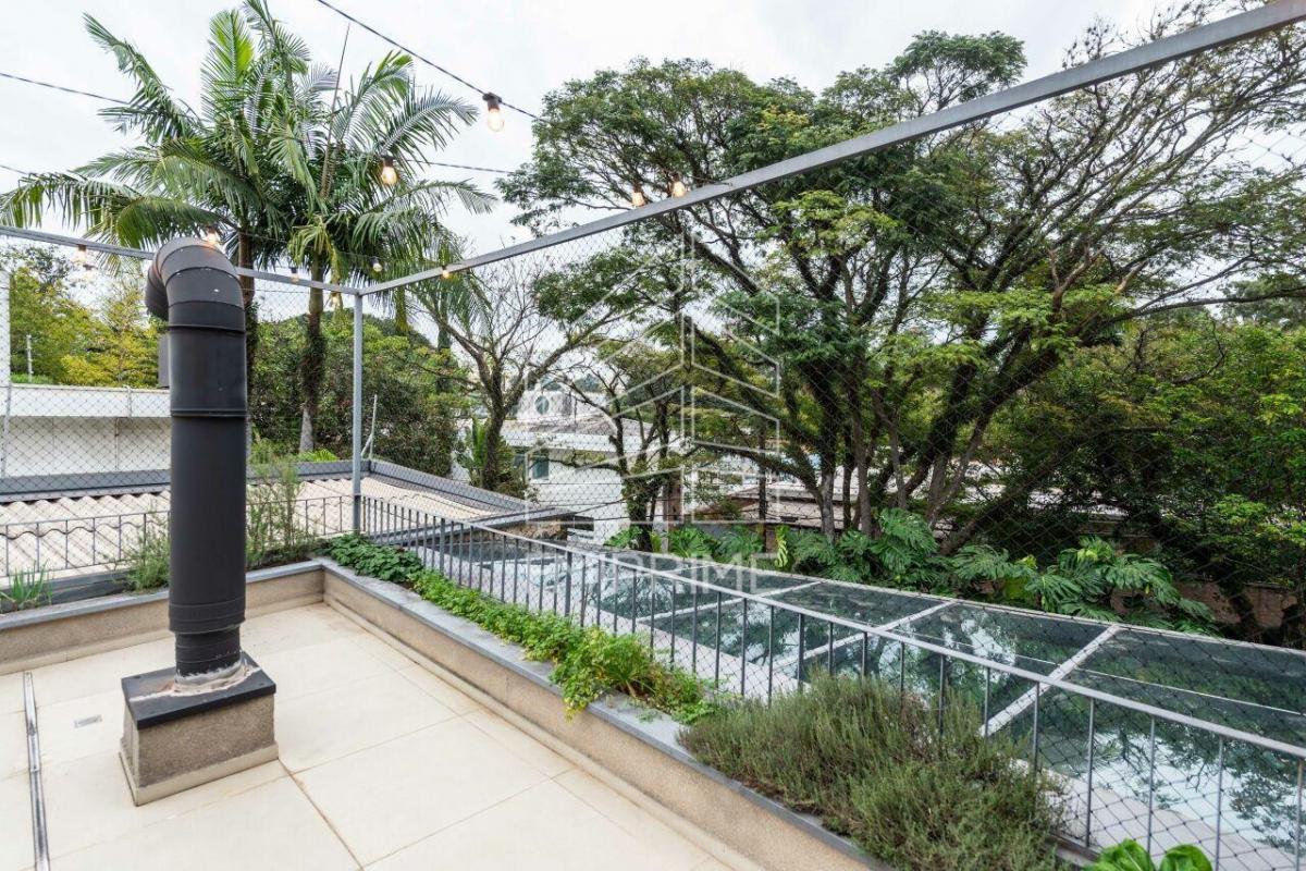 Casa venda – Jardim America – 377m² – 5 suites – 2 vagas -Reformada