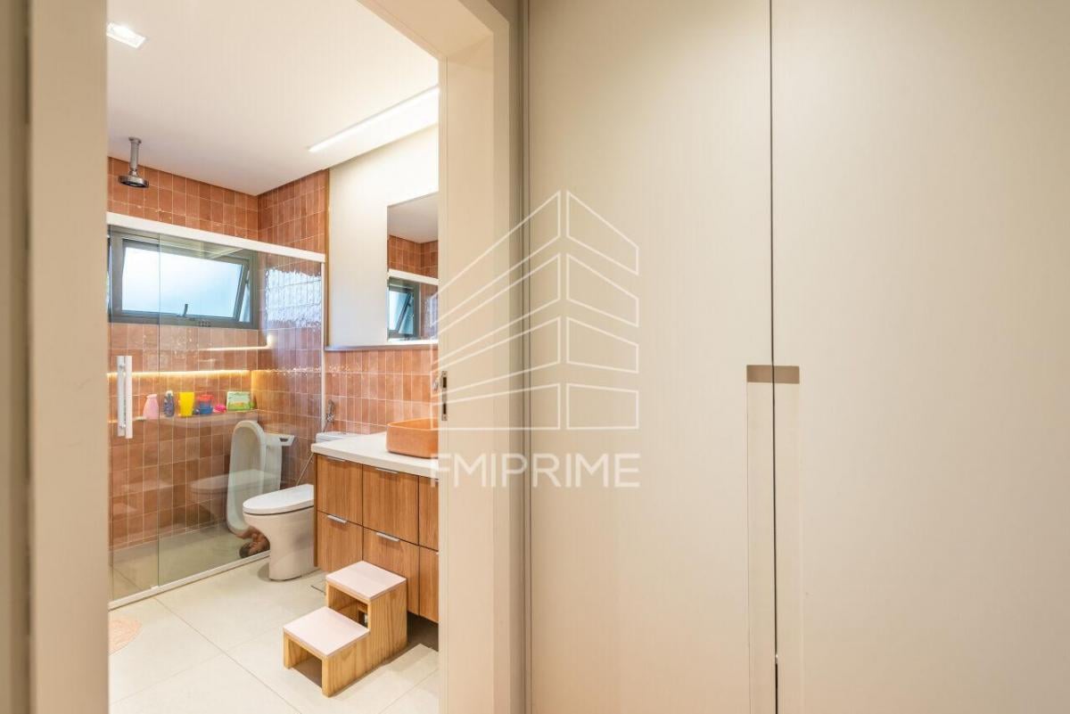 Casa venda – Jardim America – 377m² – 5 suites – 2 vagas -Reformada