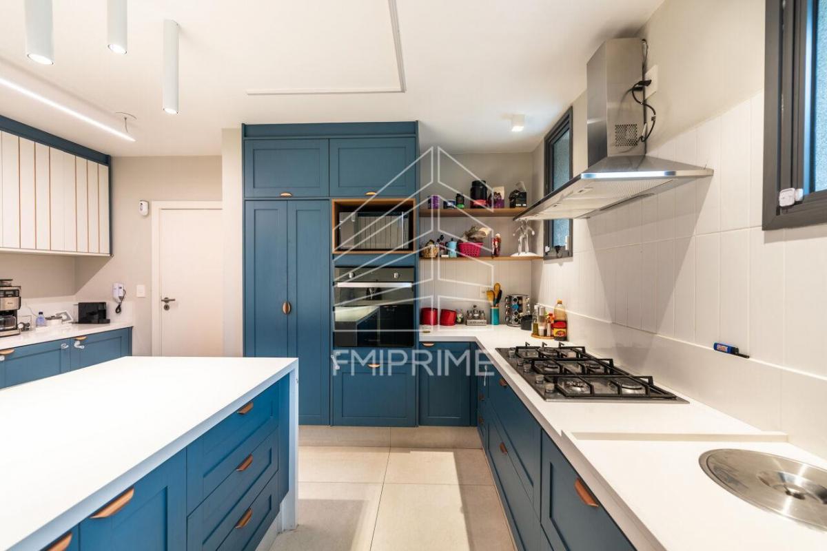 Casa venda – Jardim America – 377m² – 5 suites – 2 vagas -Reformada