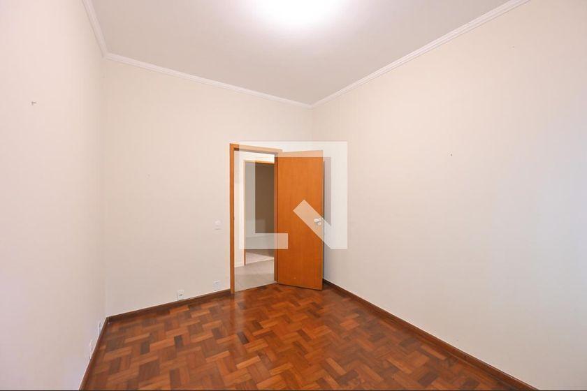 Casa à Venda – Vila Clementino, 8 Quartos, 353 m² – São Paulo