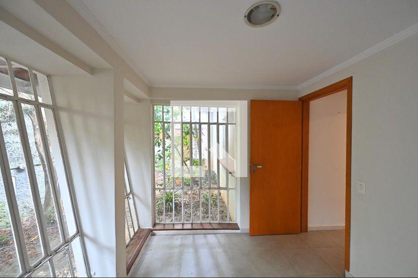 Casa à Venda – Vila Clementino, 8 Quartos, 353 m² – São Paulo
