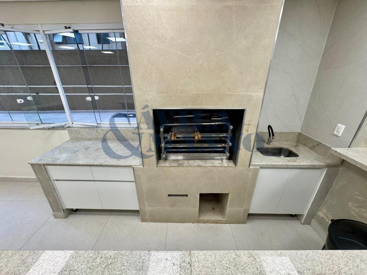 Apartamento para locação na Mooca, São Paulo-SP: 2 quartos, 1 sala, 2 banheiros, 1 vaga de garagem,