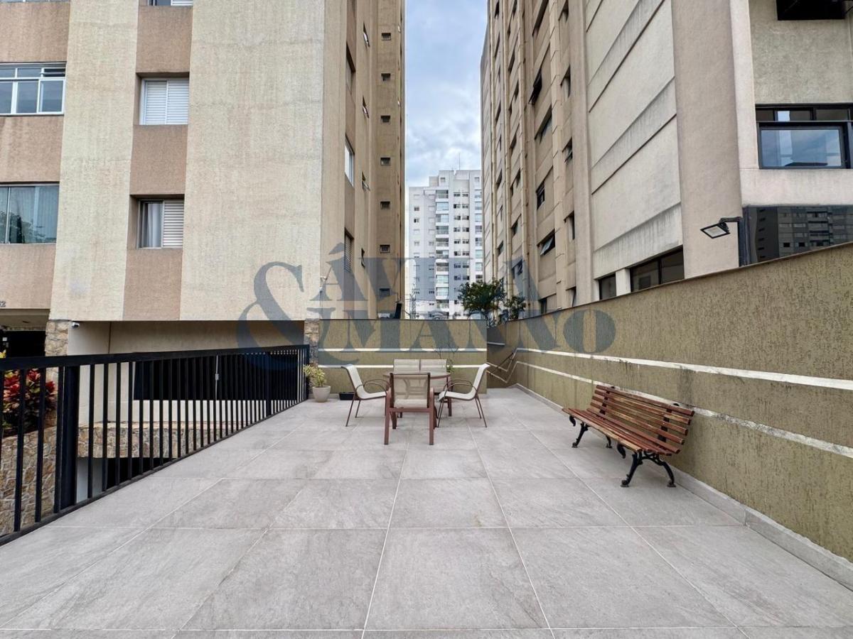 Apartamento para locação na Mooca, São Paulo-SP: 2 quartos, 1 sala, 2 banheiros, 1 vaga de garagem,