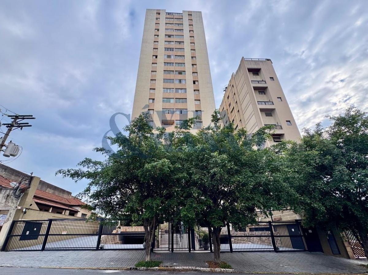 Apartamento para locação na Mooca, São Paulo-SP: 2 quartos, 1 sala, 2 banheiros, 1 vaga de garagem,