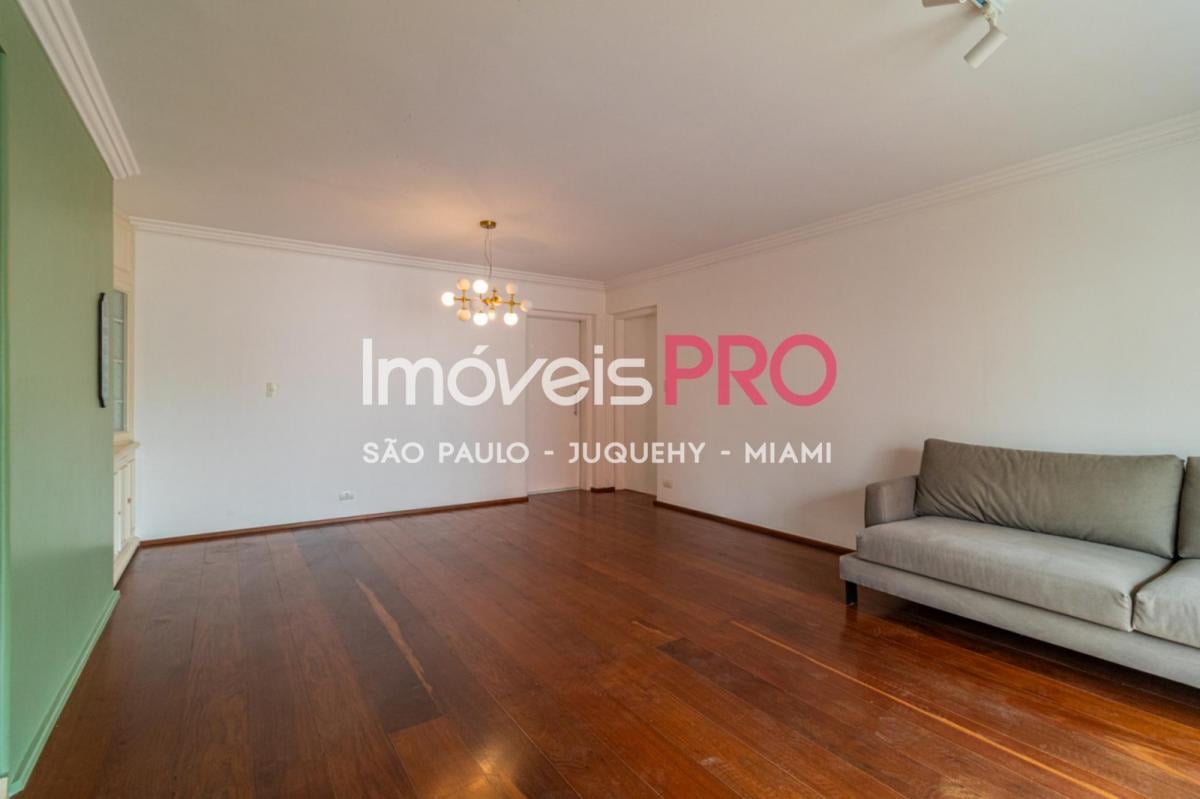 Apartamento para locação com 130m² em Moema – São Paulo.