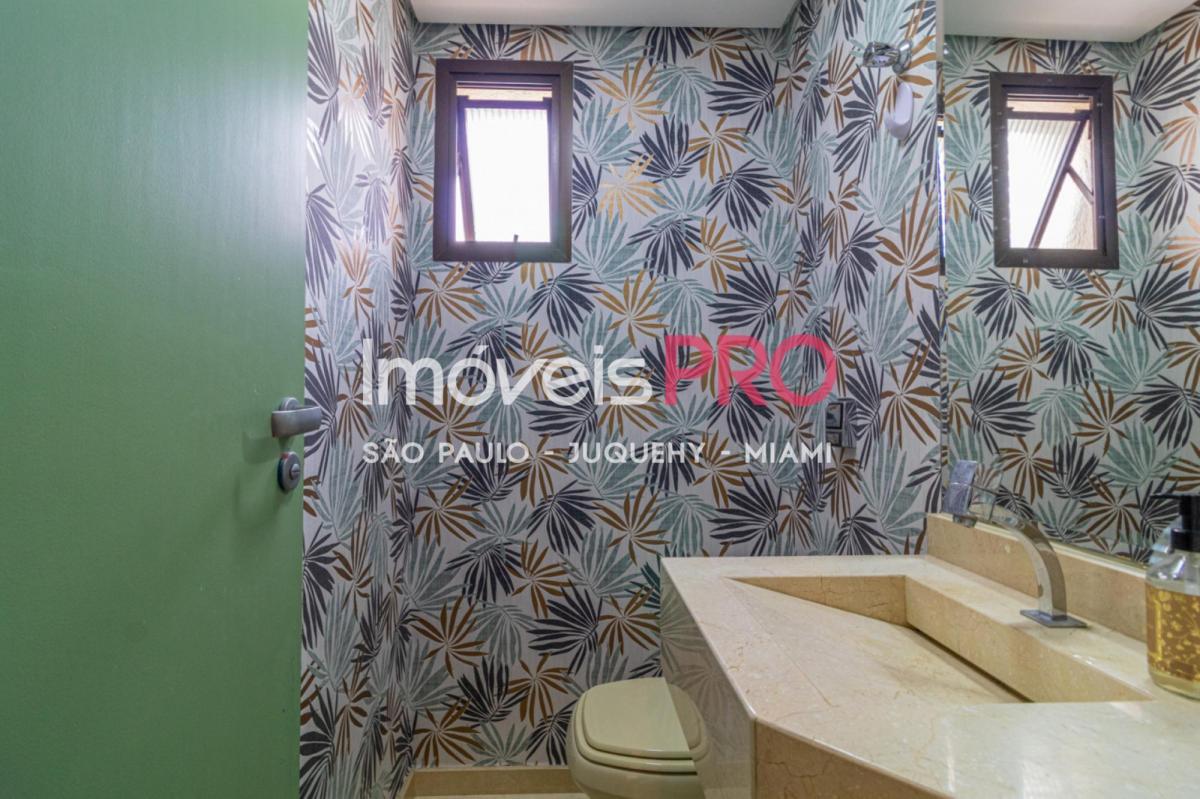 Apartamento para locação com 130m² em Moema – São Paulo.