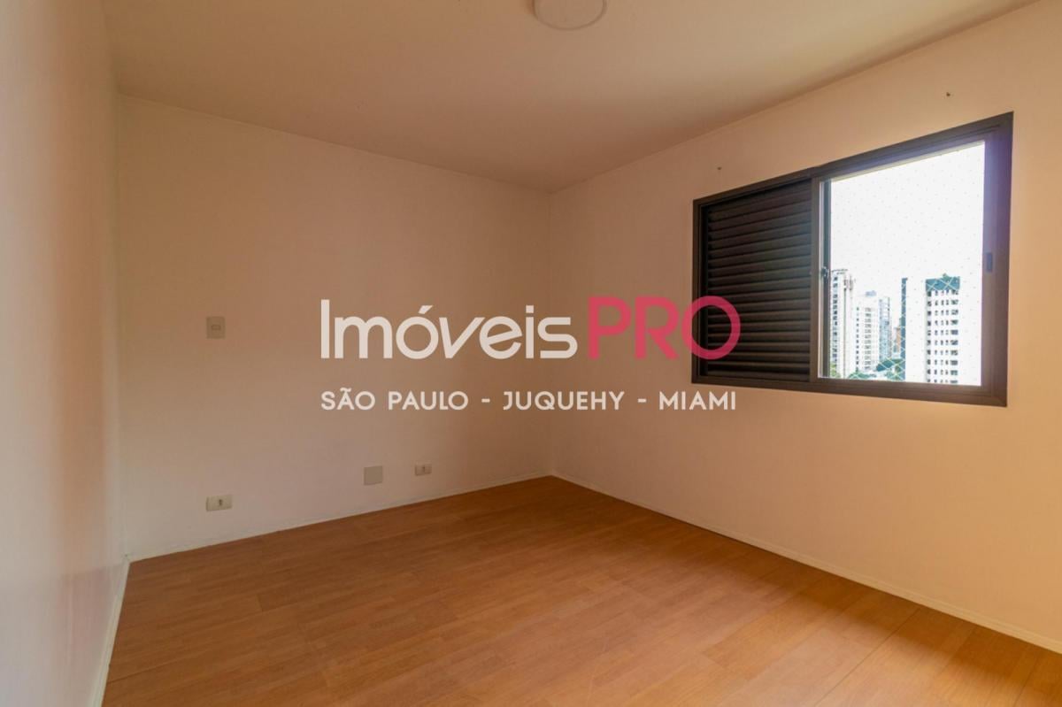 Apartamento para locação com 130m² em Moema – São Paulo.