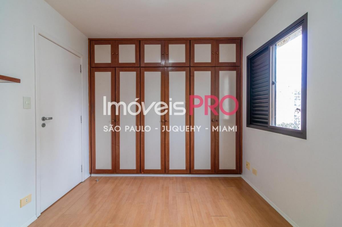 Apartamento para locação com 130m² em Moema – São Paulo.