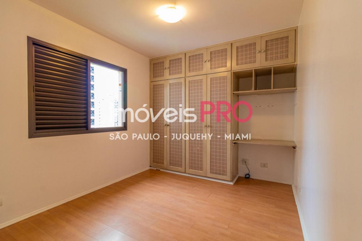 Apartamento para locação com 130m² em Moema – São Paulo.
