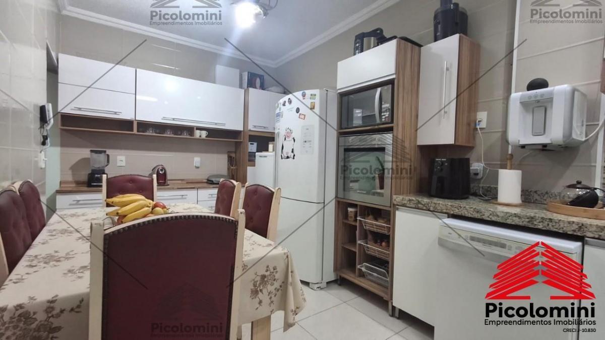 Casa a venda no Aricanduva, proximo ao Shopping, 4 dormitorios, 1 suite, 3 vagas, varanda