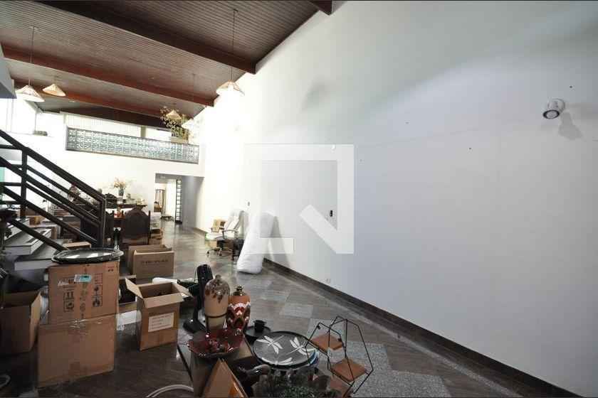 Casa à Venda – Vila Guilherme, 3 Quartos, 650 m² – São Paulo