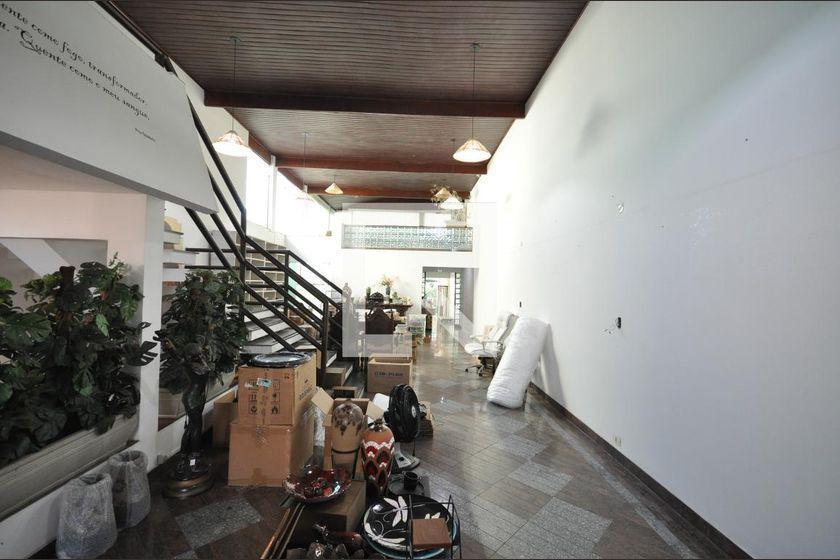 Casa à Venda – Vila Guilherme, 3 Quartos, 650 m² – São Paulo