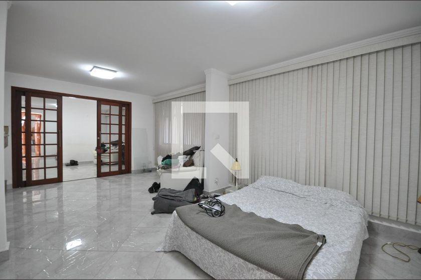 Casa à Venda – Vila Guilherme, 3 Quartos, 650 m² – São Paulo