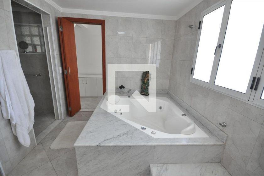 Casa à Venda – Vila Guilherme, 3 Quartos, 650 m² – São Paulo