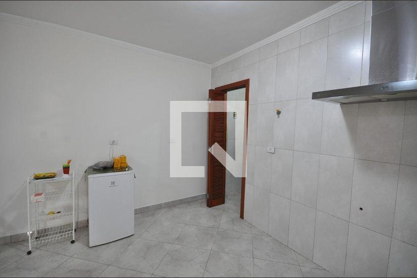 Casa à Venda – Vila Guilherme, 3 Quartos, 650 m² – São Paulo