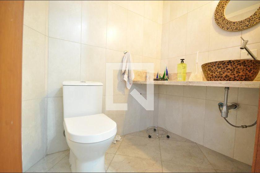 Casa à Venda – Vila Guilherme, 3 Quartos, 650 m² – São Paulo