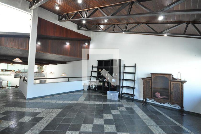 Casa à Venda – Vila Guilherme, 3 Quartos, 650 m² – São Paulo