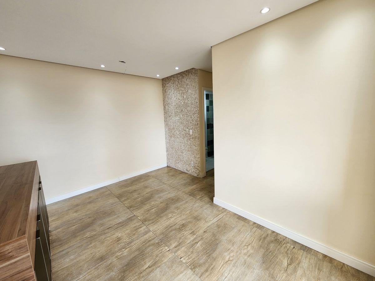 Ótimo apartamento de 56 m² para locação na Vila Mangalot