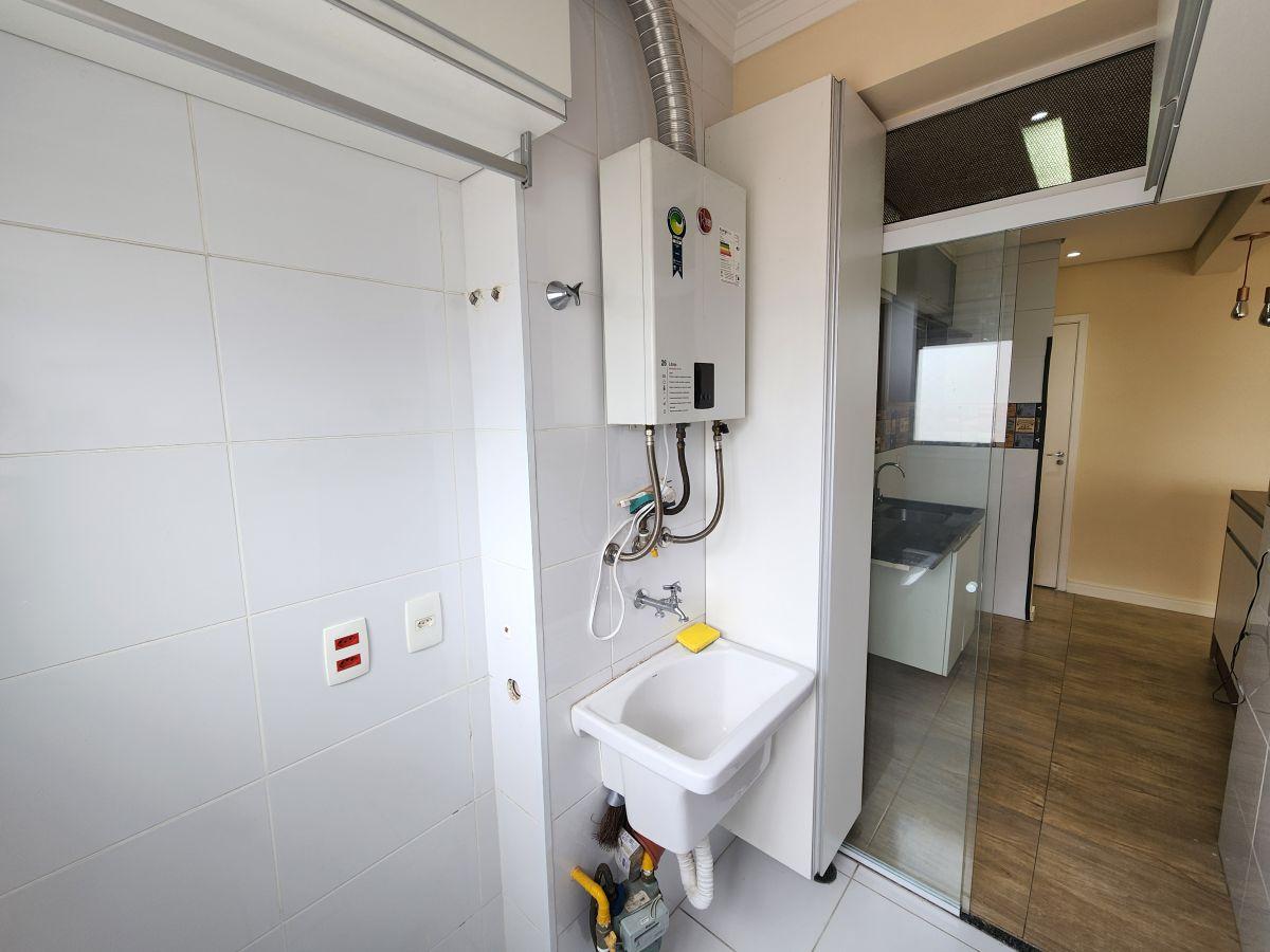 Ótimo apartamento de 56 m² para locação na Vila Mangalot