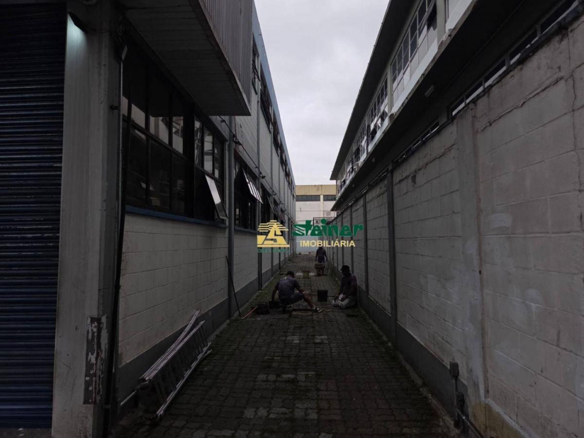 Galpão, 2000 m² – venda por R$ 15.000.000,00 ou aluguel por R$ 77.000,00/mês – Lapa de Baixo – São P