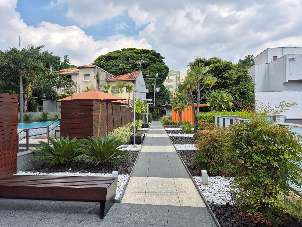 Studio de 01 dormitório com 01 vaga na Vila Madalena
