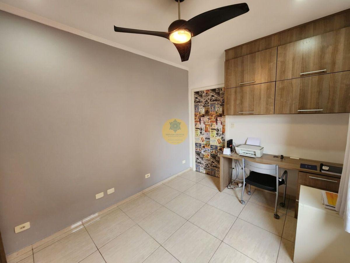 Ótimo sobrado de 165 m² com 03 dormitórios e 02 vagas na Vila Romana