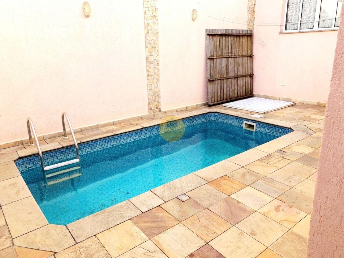 Ótimo sobrado de 165 m² com 03 dormitórios e 02 vagas na Vila Romana