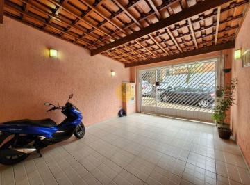Ótimo sobrado de 165 m² com 03 dormitórios e 02 vagas na Vila Romana