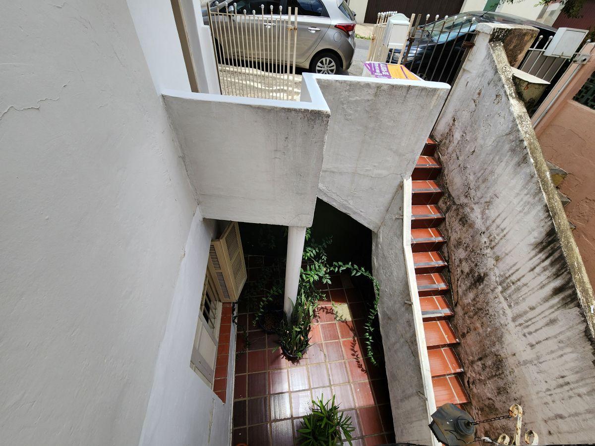 Ótima casa de 01 dormitório a 600 metros do metrô Vila Madalena