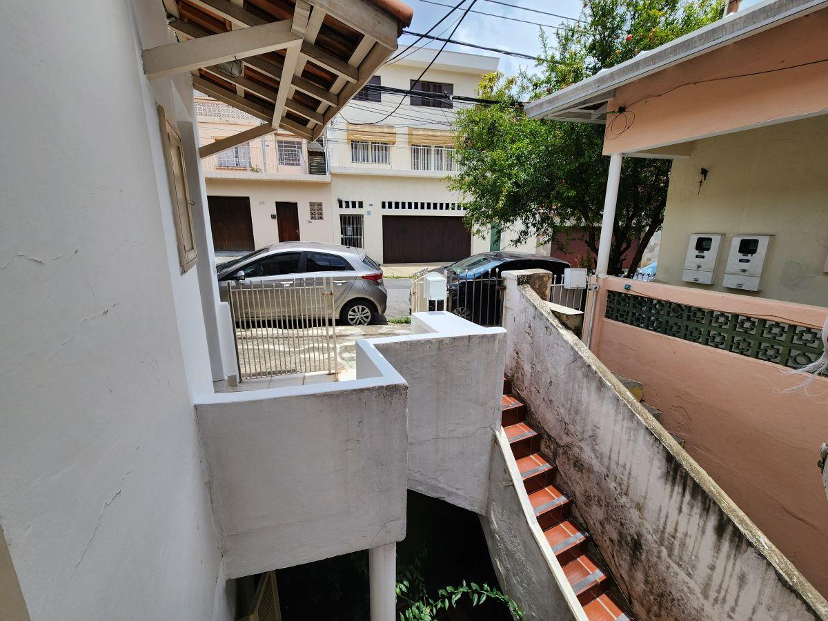 Ótima casa de 01 dormitório a 600 metros do metrô Vila Madalena