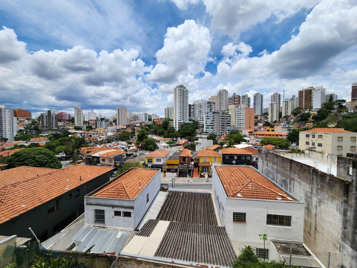 Ótima casa de 01 dormitório a 600 metros do metrô Vila Madalena